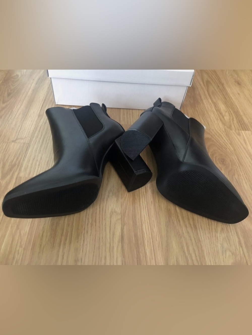 NIB JUSTFAB Maurra Black Onyx Bootie Chunky Slip On Boot Womens size 6.5